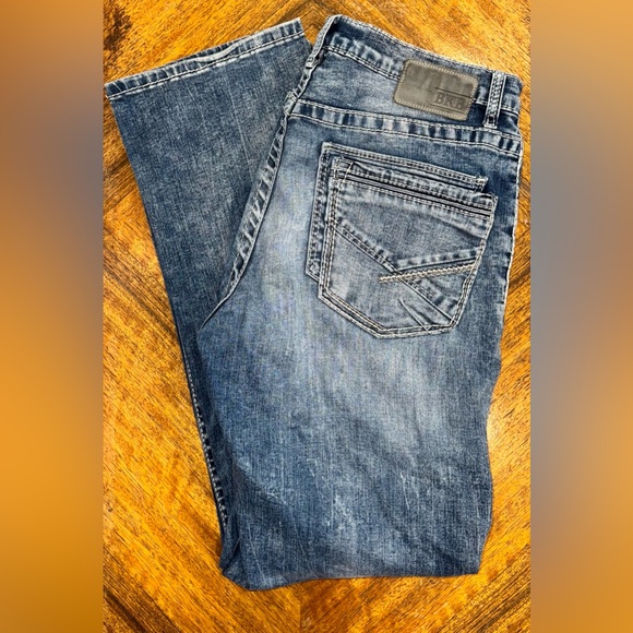 BKE Other - BKE Straight Blue Jeans with Vintage Distressed Look